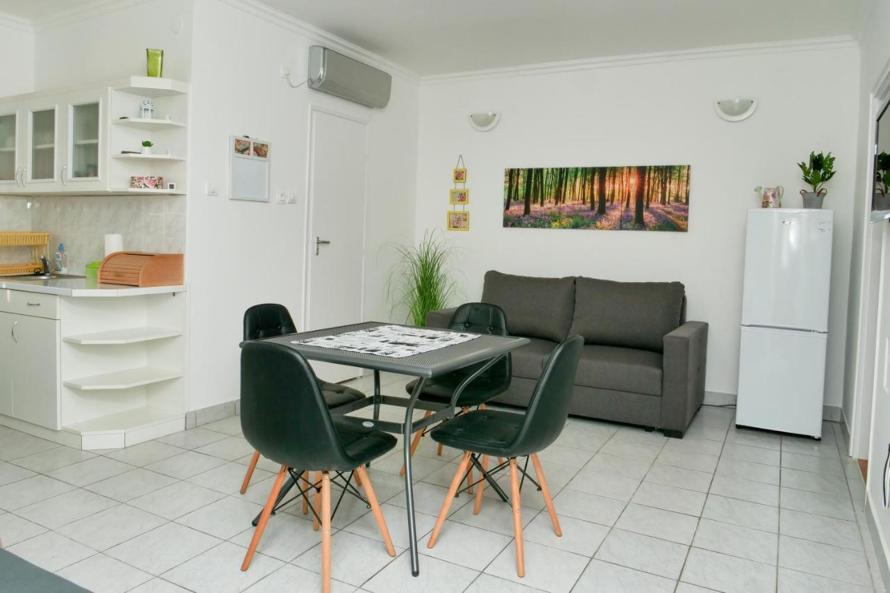 Cseresznyés Apartman Berekfürdő Esterno foto