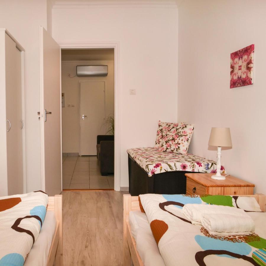 Cseresznyés Apartman Berekfürdő Esterno foto