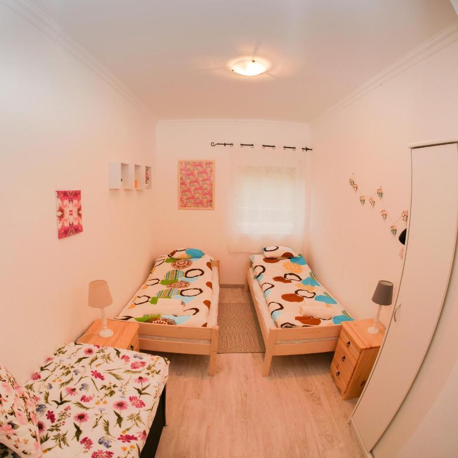 Cseresznyés Apartman Berekfürdő Esterno foto
